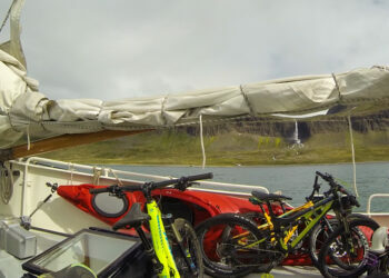 SAILBOAT MTB SHREDDING MTB ICELAND