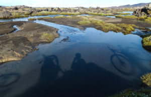 yoga mtb women in iceland